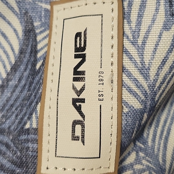 Dakine 18L Beach Tote zippable - Picture 8 of 8